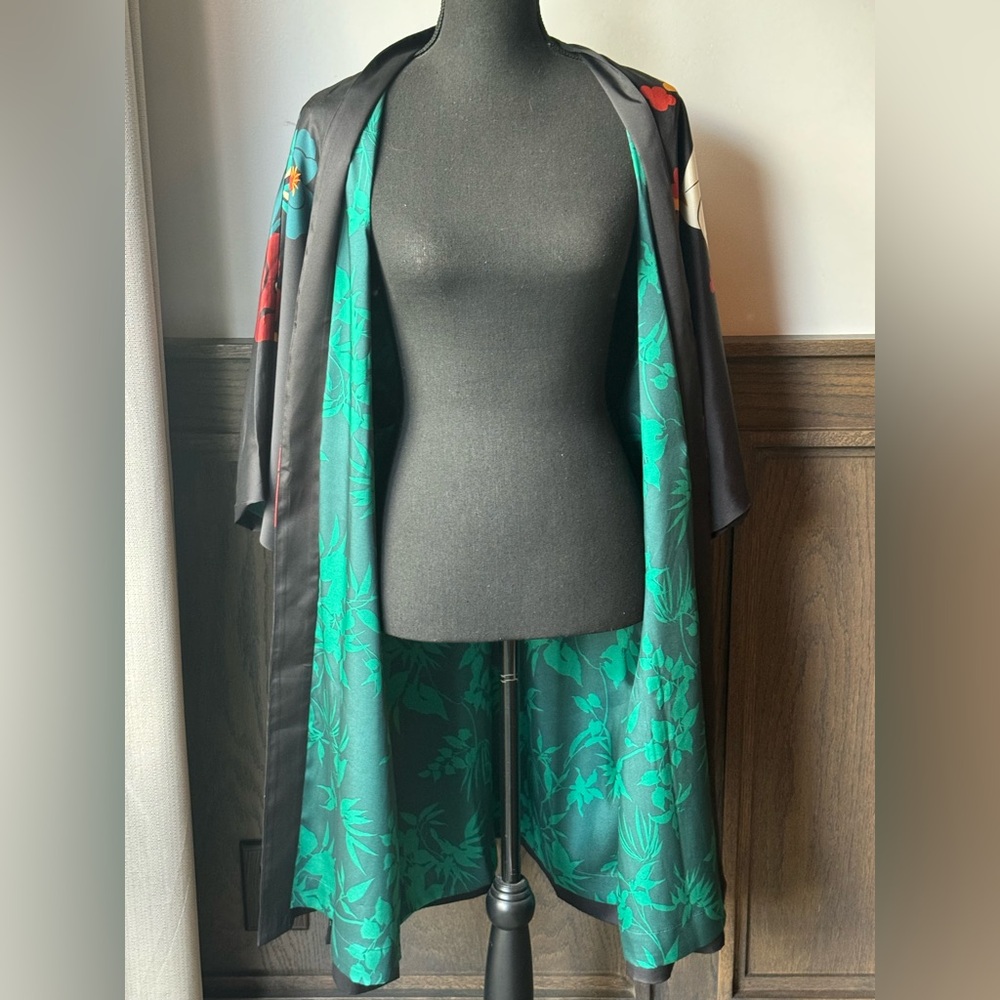 Chico's Black Kimono Covering Ruana S/M NWT - Picture 5 of 6